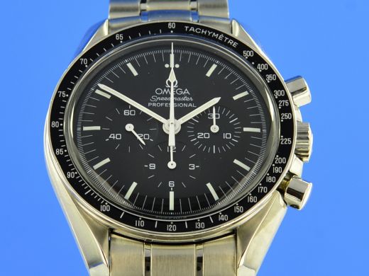 OMEGA Speedmaster Moonwatch Professional Chronograph