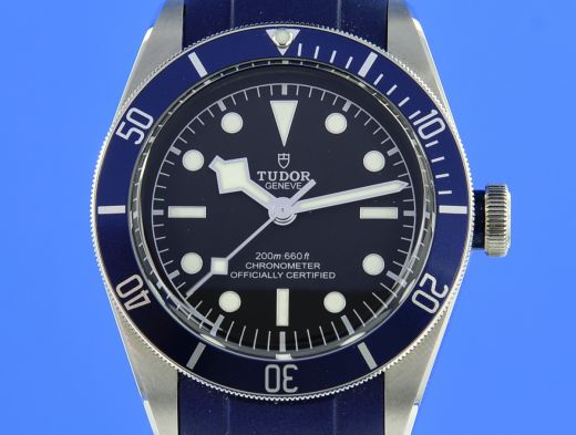 Tudor Black Bay 79230B Chronometer mit B/P 79230B aus 10/2023